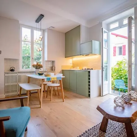 Côte Des Basques, Terrasse, Confort Et Qualité Appartement Biarritz