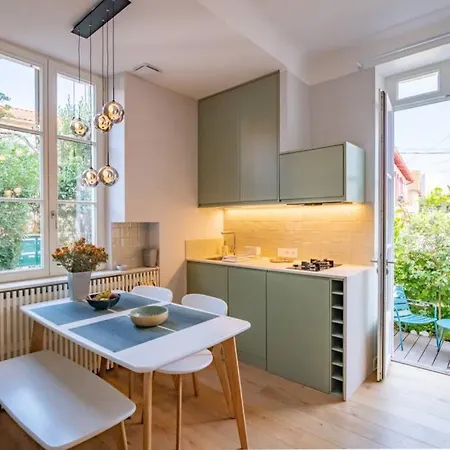 Appartement Côte Des Basques, Terrasse, Confort Et Qualité *