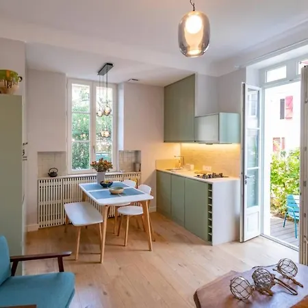 Côte Des Basques, Terrasse, Confort Et Qualité * Biarritz