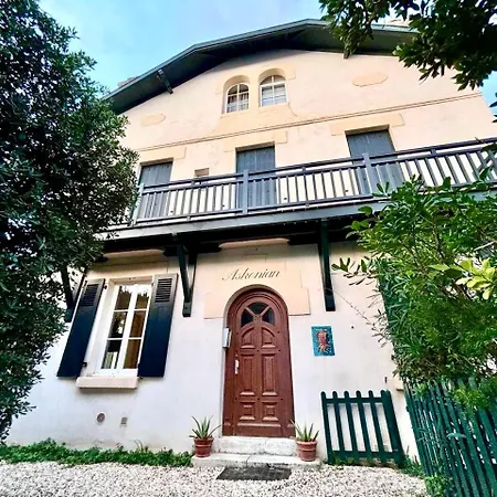 Côte Des Basques, Terrasse, Confort Et Qualité * Biarritz